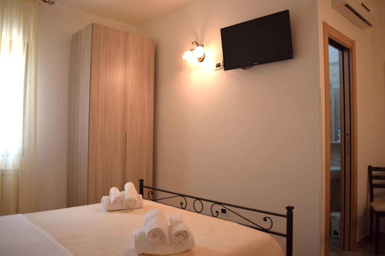 Le Mimose Bed and Breakfast Pulsano Εξωτερικό φωτογραφία