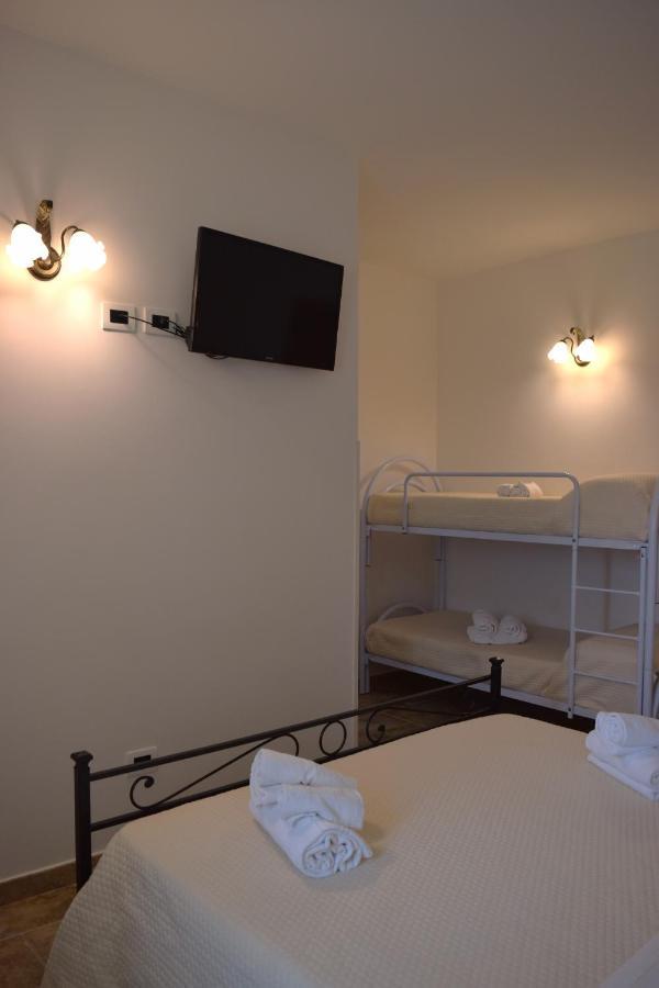 Le Mimose Bed and Breakfast Pulsano Εξωτερικό φωτογραφία